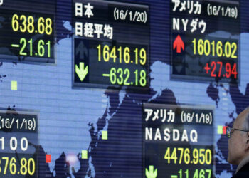 Asian Stocks Slumped After S&P 500